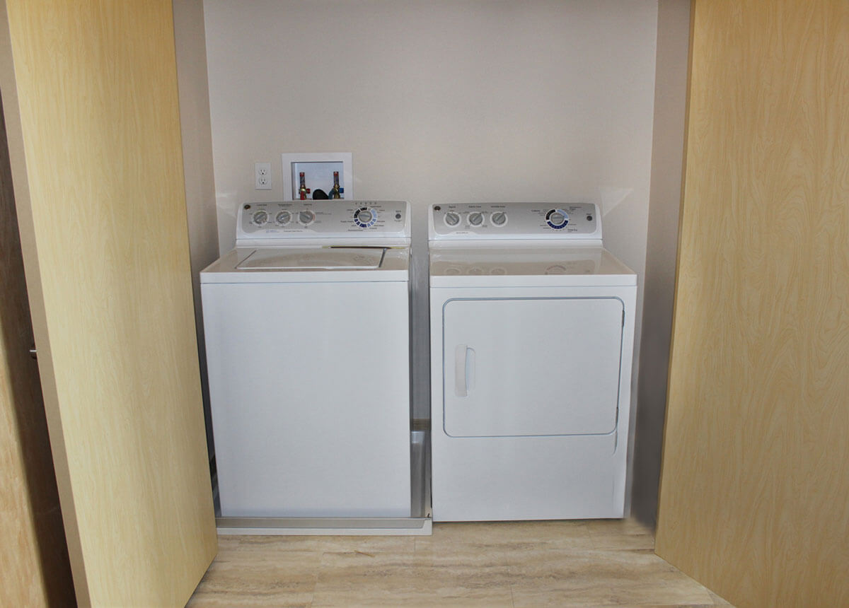 west side flats washer & dryer