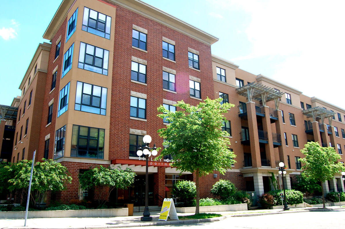 1__DSC_0456 sibley court apartments exterior