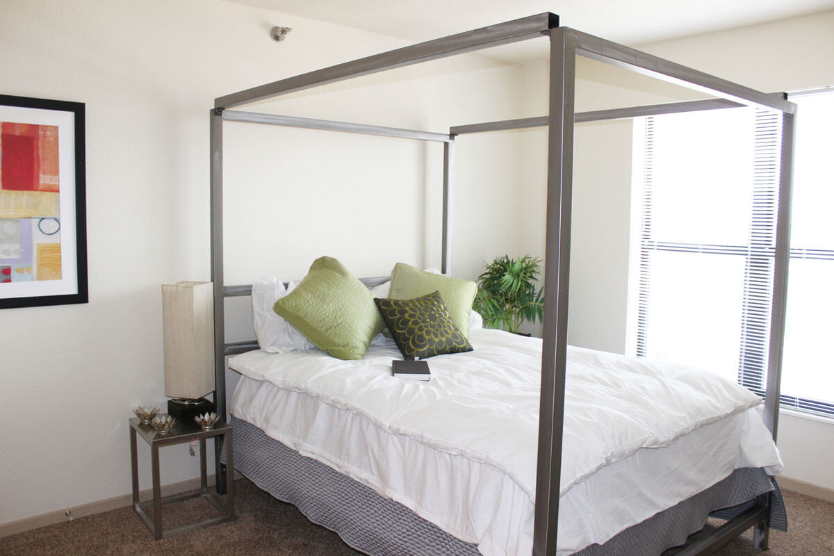 9_ sibley court apartments bedroom