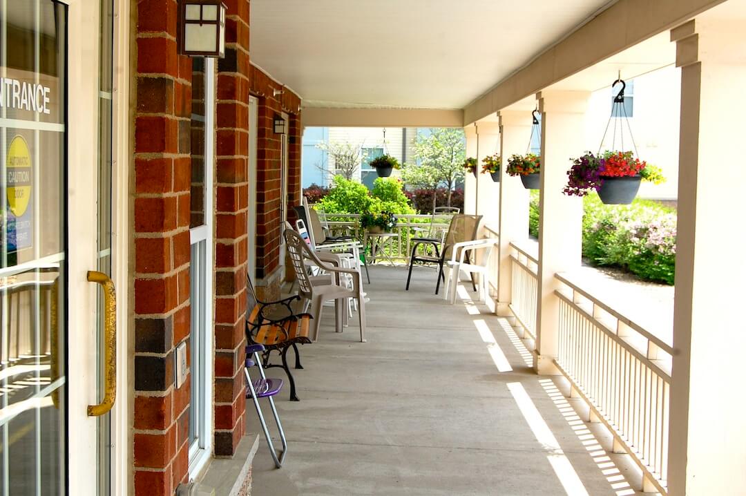 DSC_0453 falcon heights town square patio