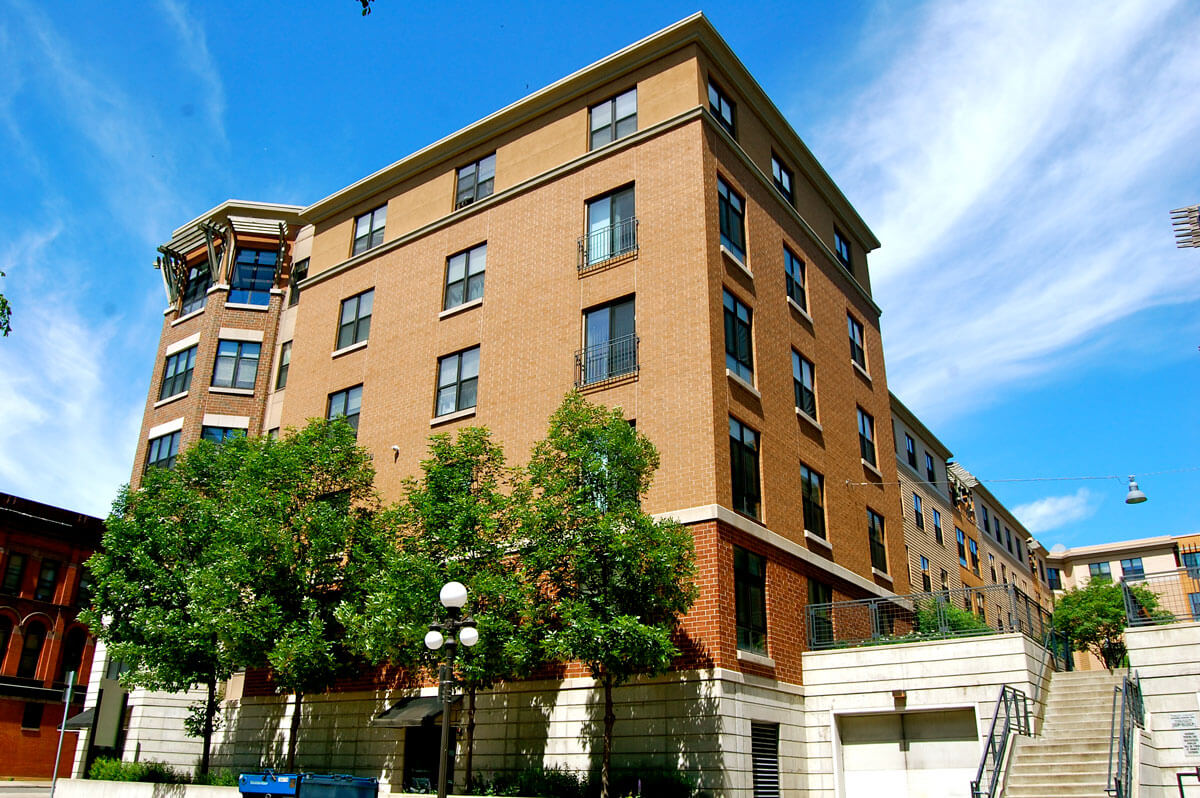 DSC_0465 sibley court apartments back exterior