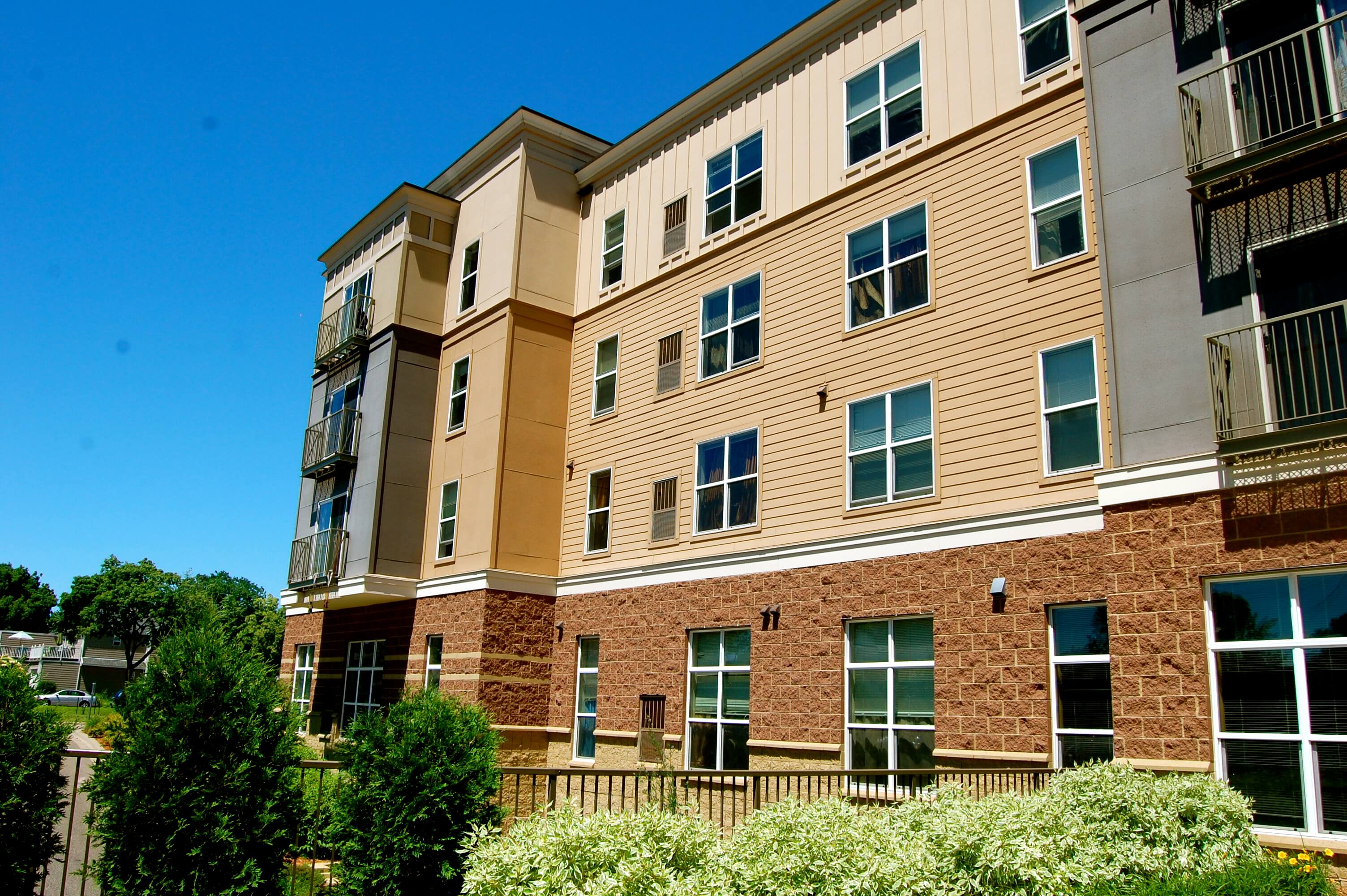 central avenue lofts building side