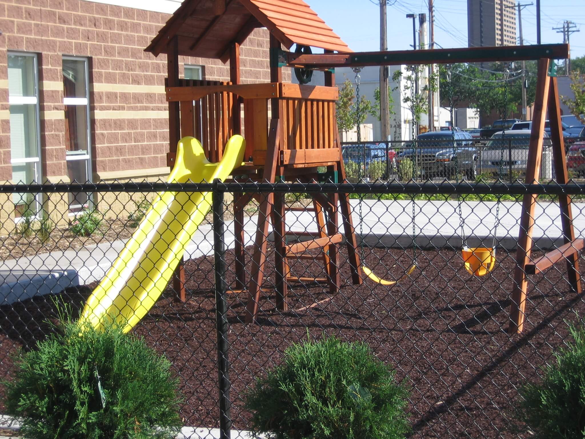 central avenue lofts playground