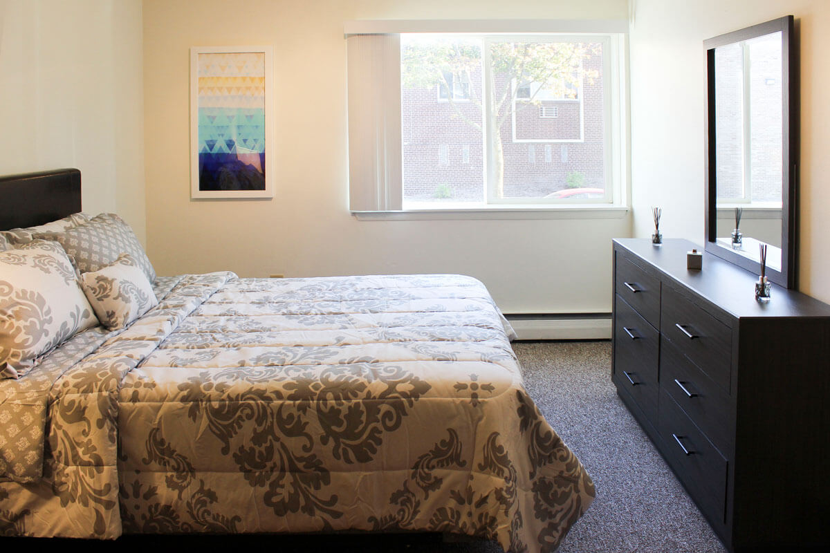 IMG_9160_2 boulevard apartments bedroom