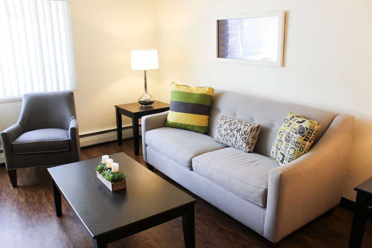 IMG_9173_1 boulevard apartments living area