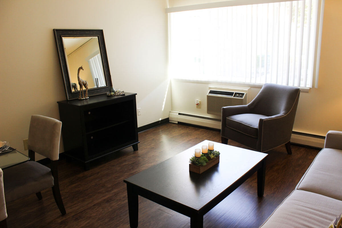 IMG_9177_1 boulevard apartments living area