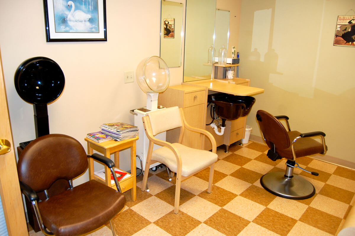 blaine_7 blaine town square senior salon