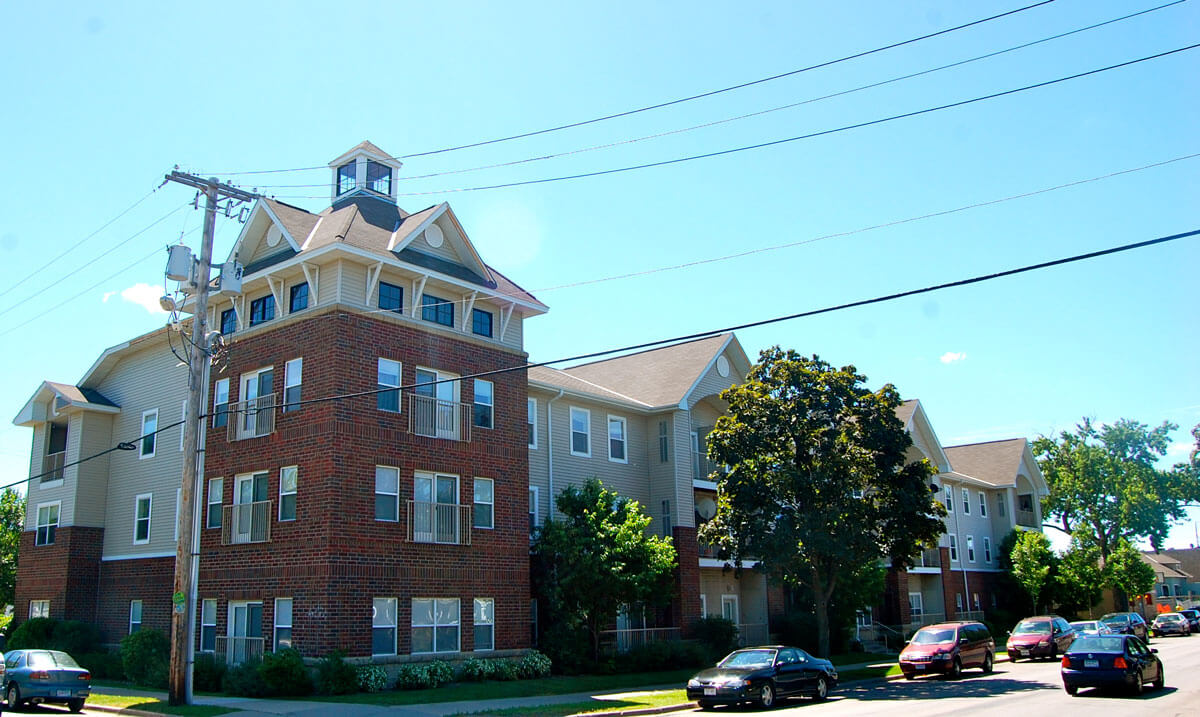 east phillips commons street view