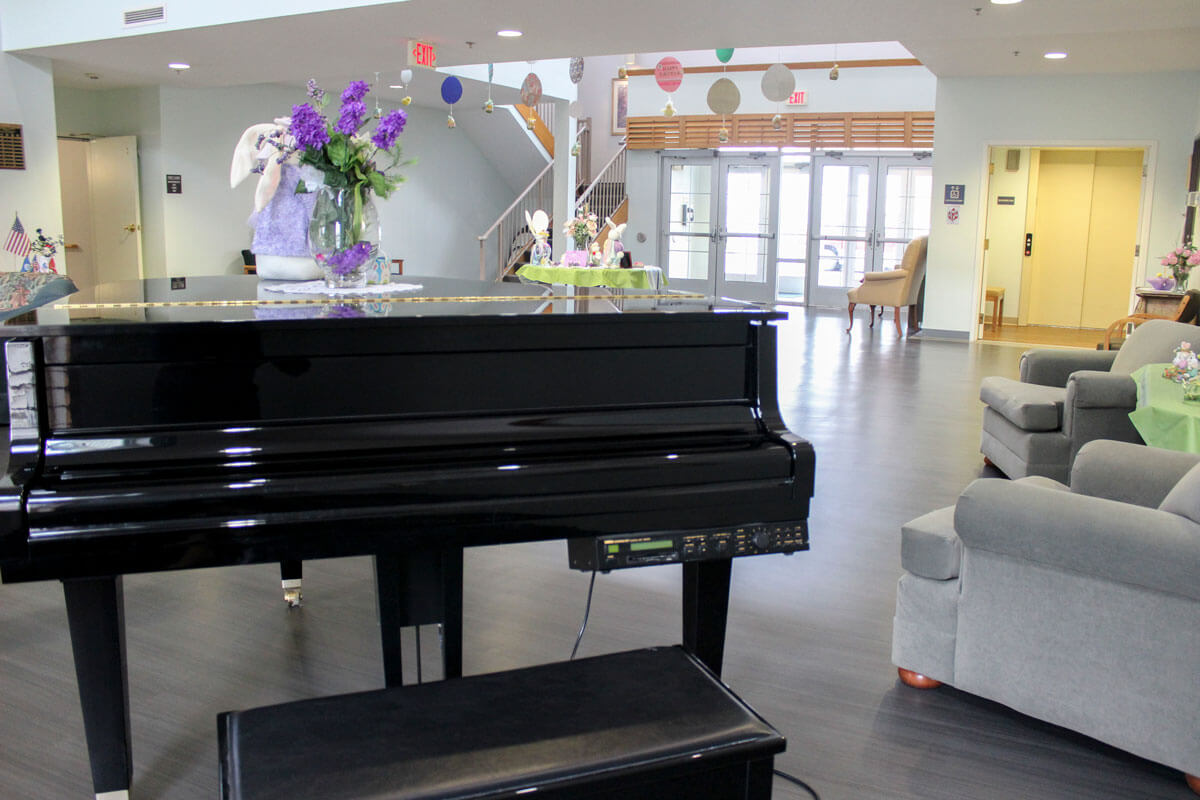 lobby_6 the shores piano area