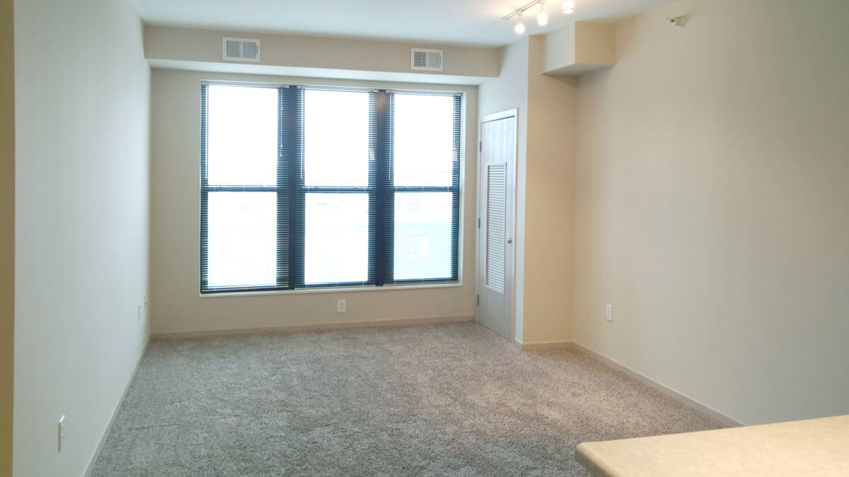 vines_6 vine street lofts living area