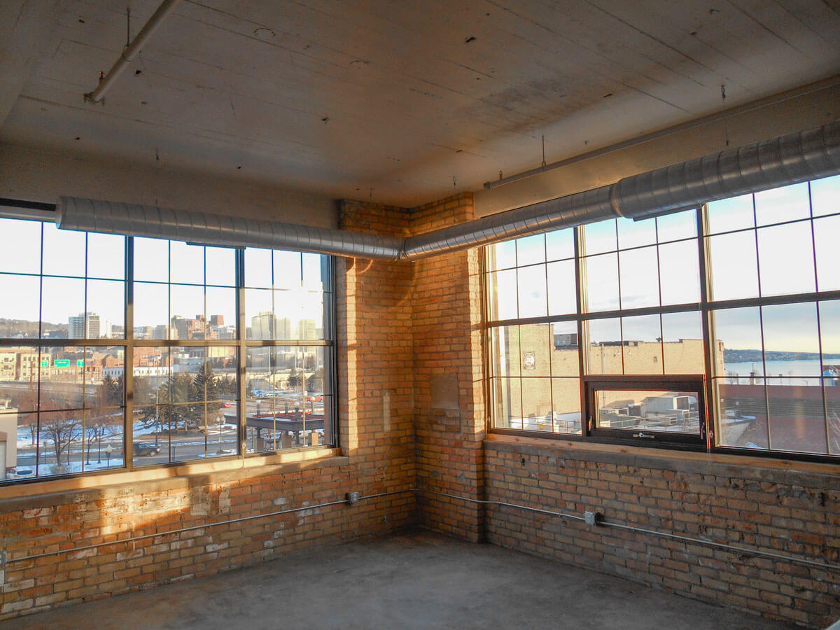 window_edit_3 lofts on canal corner with windows