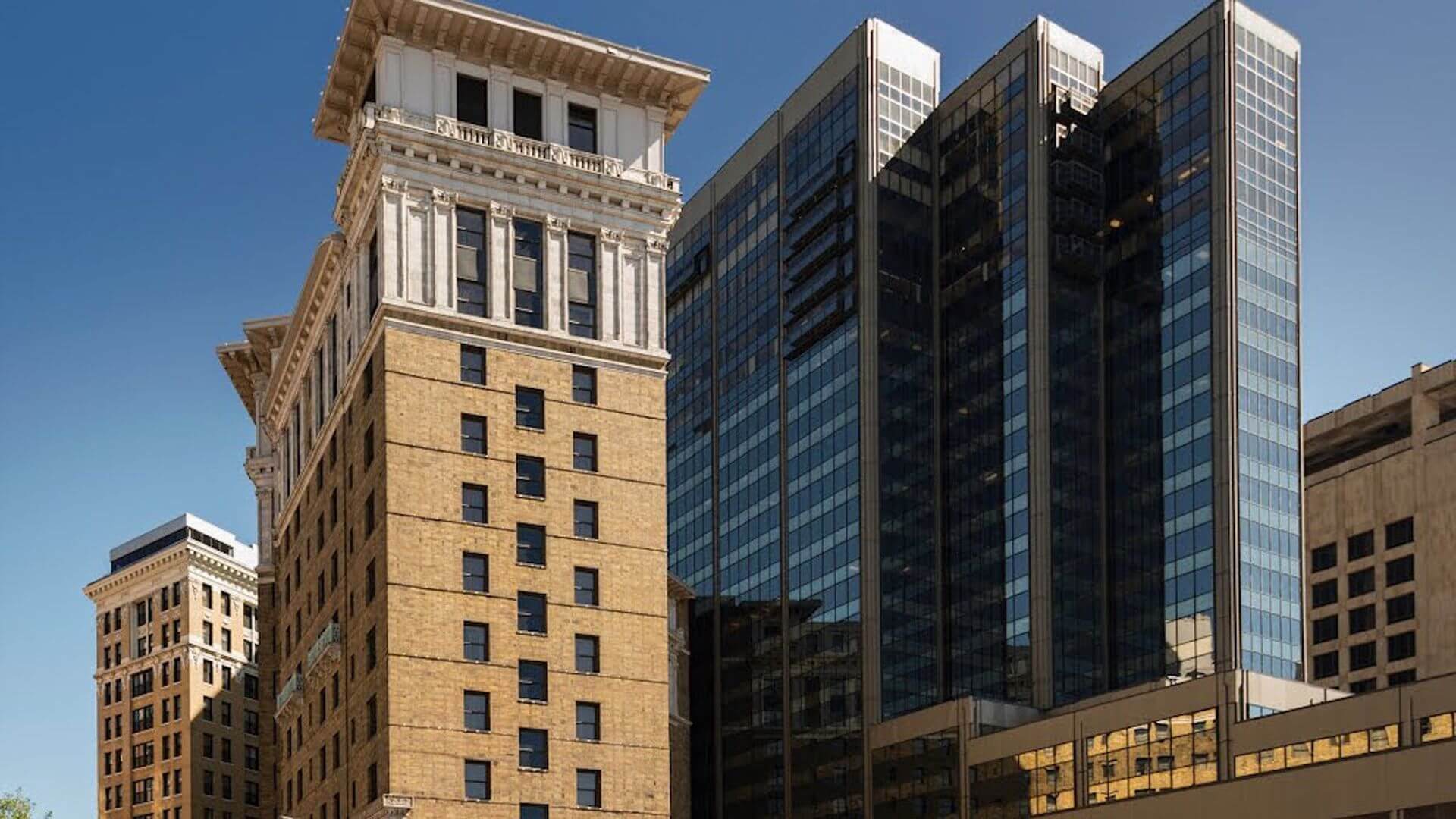 Axios Twin Cities: St. Paul’s Landmark Towers to become apartments