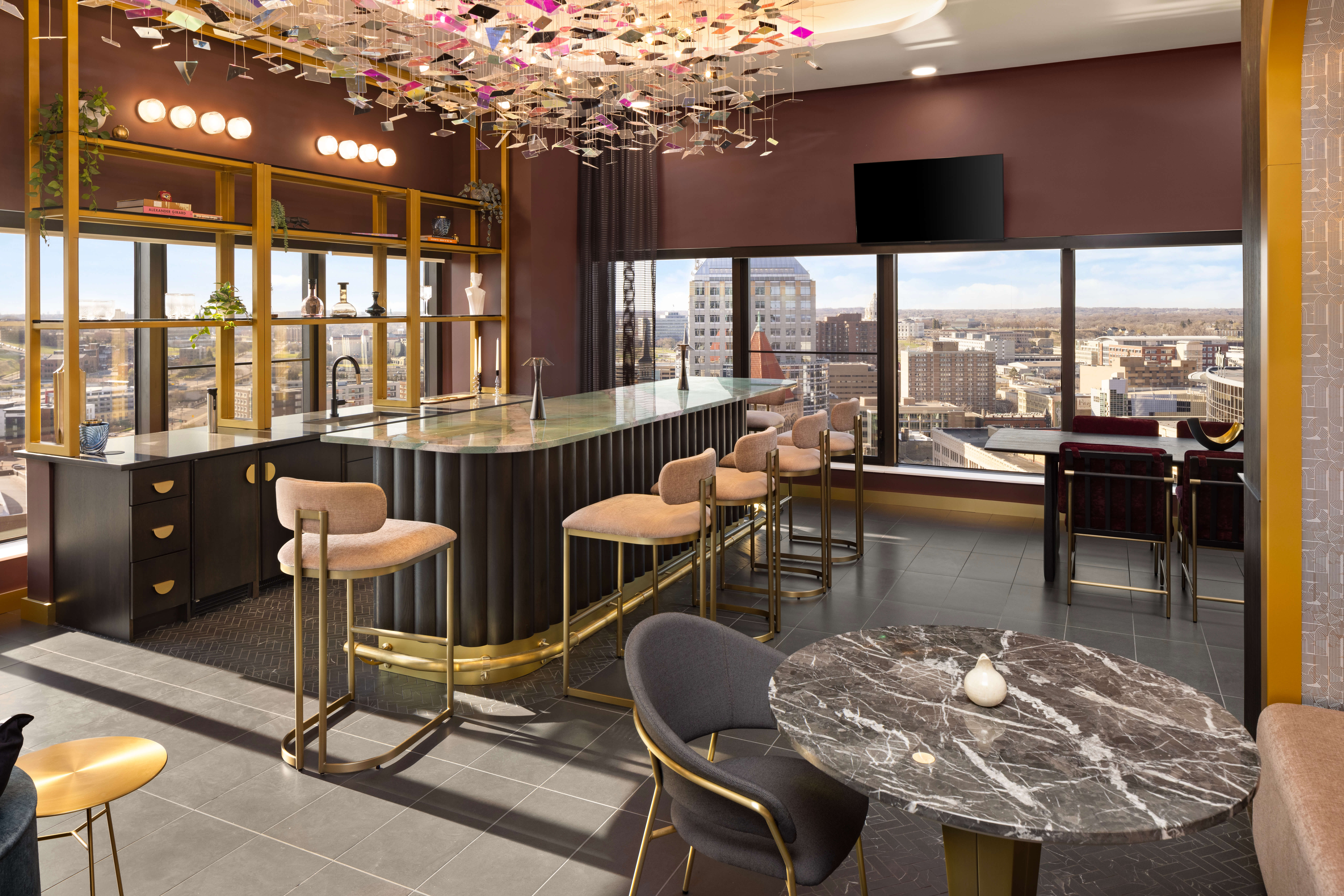 Landmark_Tower_The C-Suite_2
